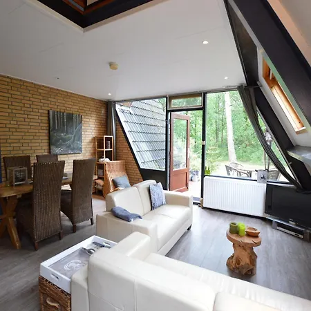 Pet-friendly Getaway, Cleaning Included * Stramproy