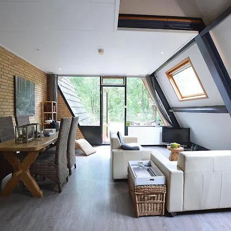 Hébergement de vacances In For 6 Person, Cleaning Included *