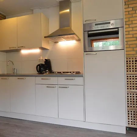 In For 6 Person, Cleaning Included Hébergement de vacances Stramproy